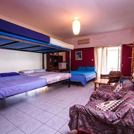 Antonio'S Guest House เอเธนส์ ภายนอก รูปภาพ